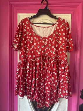 Tiered Red Floral Short-Sleeve Tunic Top